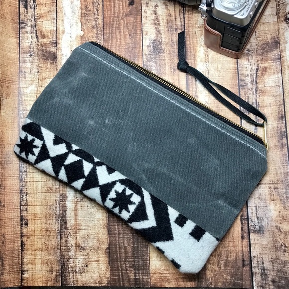 Waxed Canvas & Pendleton Wool Clutch - Picture 3 of 4